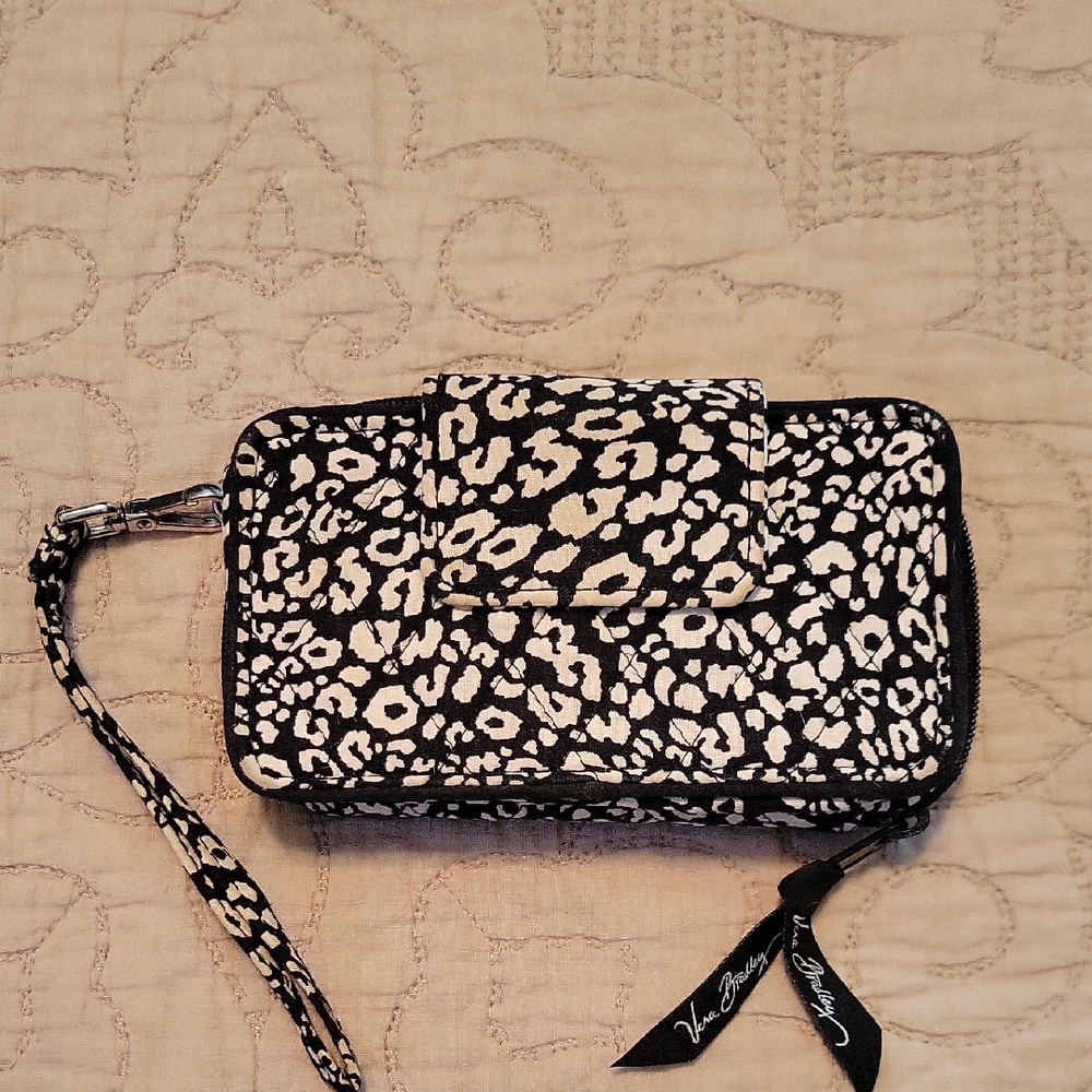 Vera Bradley Stylish Black and White Women's Bag